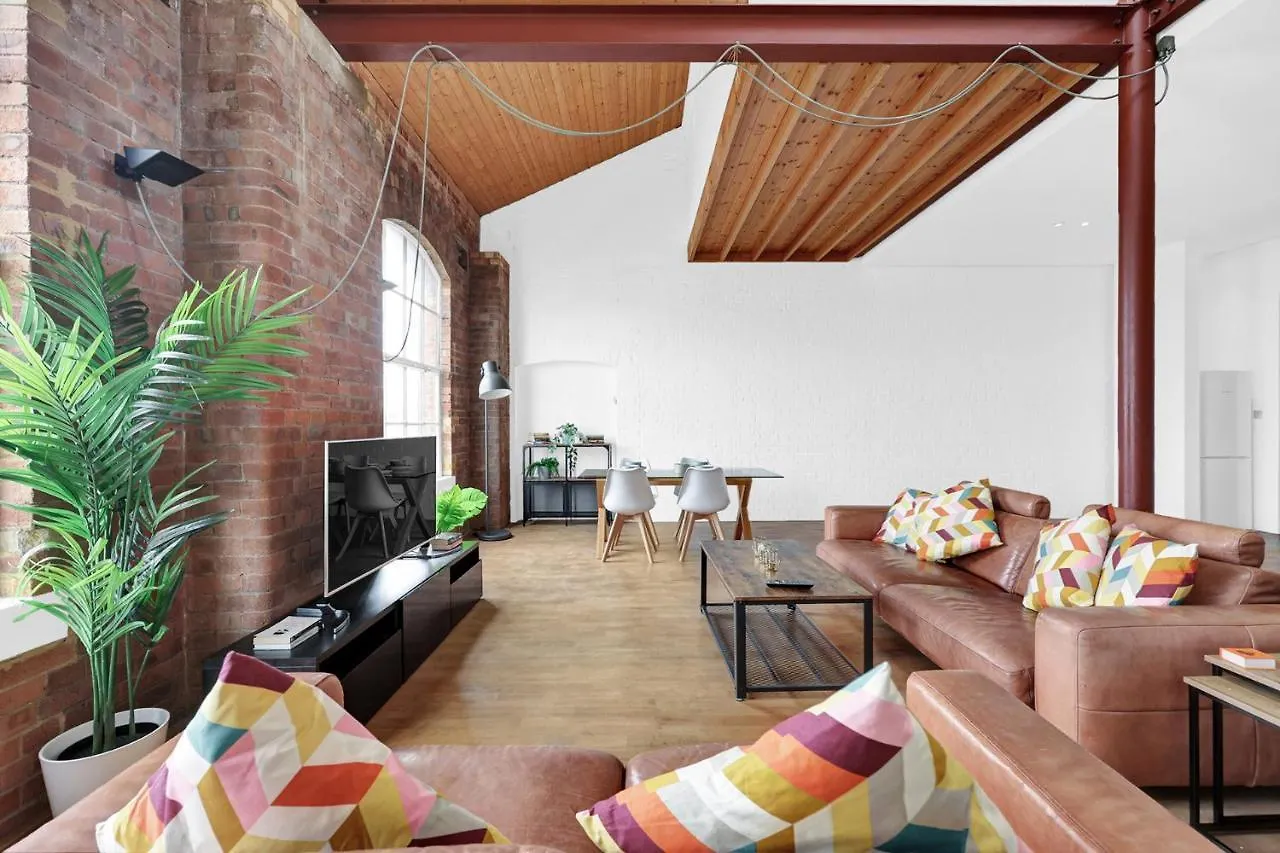 Large Industrial Style 2 Bedroom Apartment Short Term Rental & Flexible Renting Canary Wharf With Free Wifi London United Kingdom